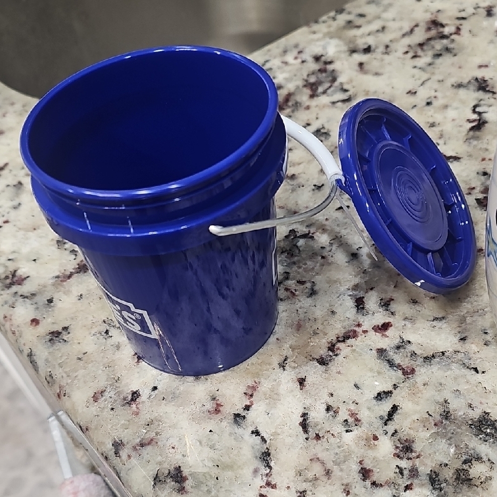 Lowe's Mini Bucket Blue Kitchen Container - Picture 2 of 4